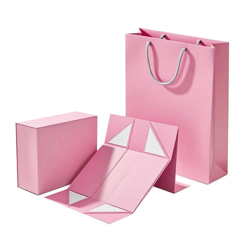 Eikö huivin lahjapakkaus ole seremoniaalinen taika, joka muuttaa pehmeät huivit käärittämisestä esillepantavaksi?